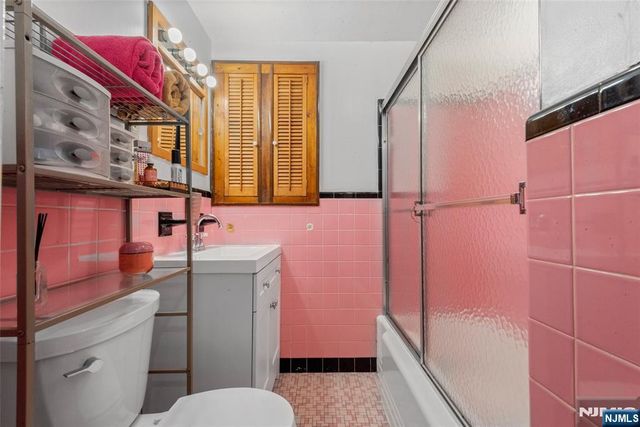 692 Passaic Avenue, Kearny, NJ 07032