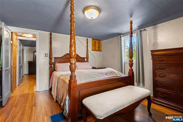 692 Passaic Avenue, Kearny, NJ 07032