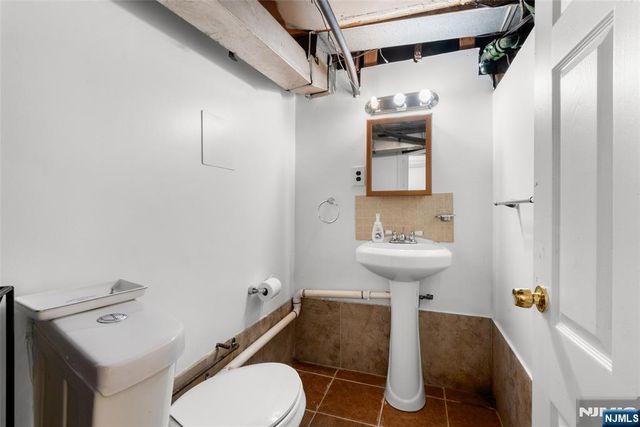 692 Passaic Avenue, Kearny, NJ 07032