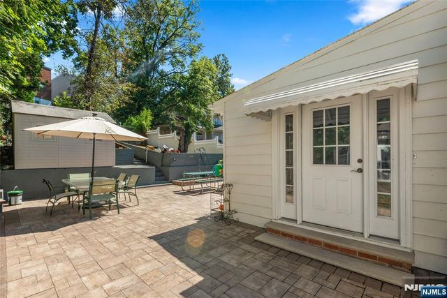 692 Passaic Avenue, Kearny, NJ 07032