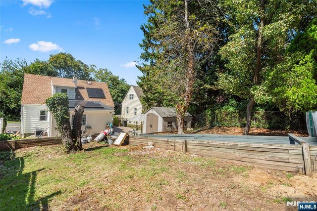 692 Passaic Avenue, Kearny, NJ 07032