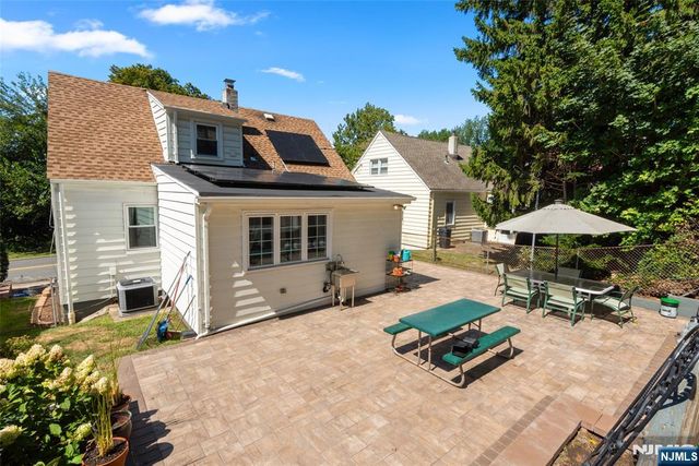 692 Passaic Avenue, Kearny, NJ 07032