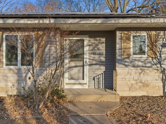 2610 31ST Street, Moline, IL 61265