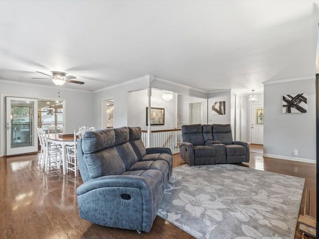 2610 31ST Street, Moline, IL 61265