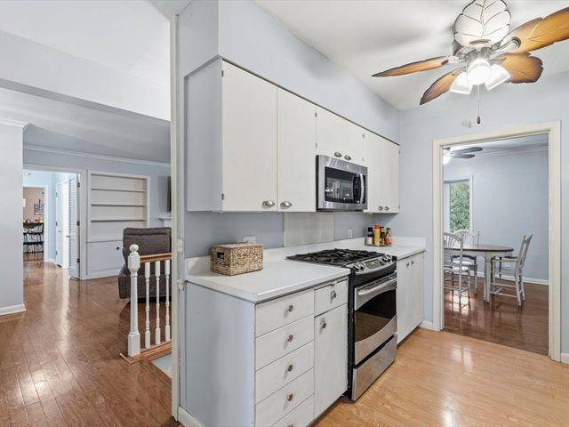 2610 31ST Street, Moline, IL 61265