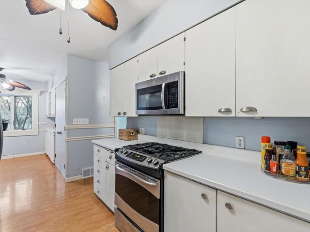 2610 31ST Street, Moline, IL 61265