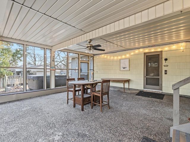 2610 31ST Street, Moline, IL 61265