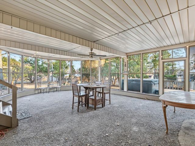 2610 31ST Street, Moline, IL 61265