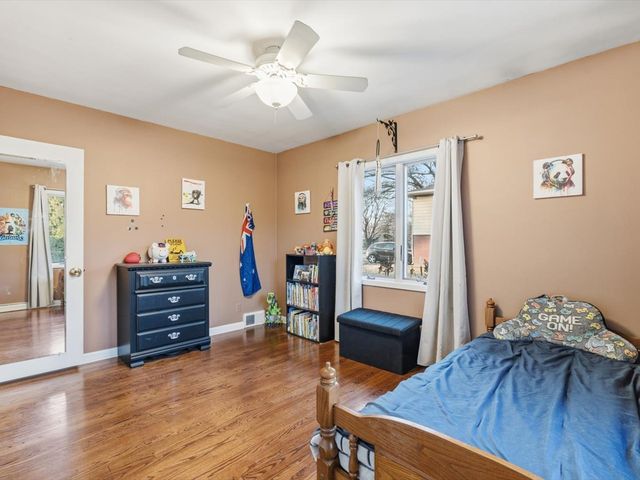 2610 31ST Street, Moline, IL 61265