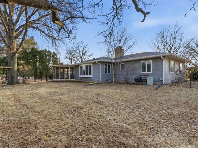 2610 31ST Street, Moline, IL 61265