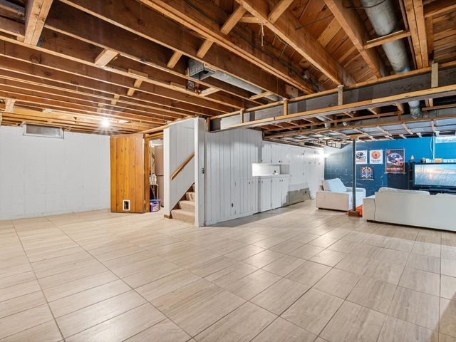 2610 31ST Street, Moline, IL 61265