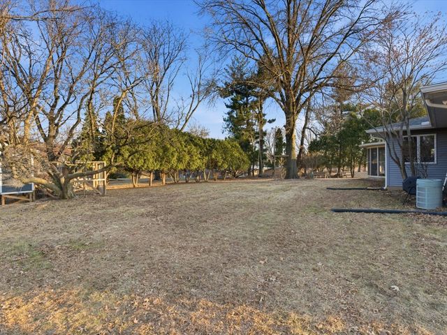 2610 31ST Street, Moline, IL 61265