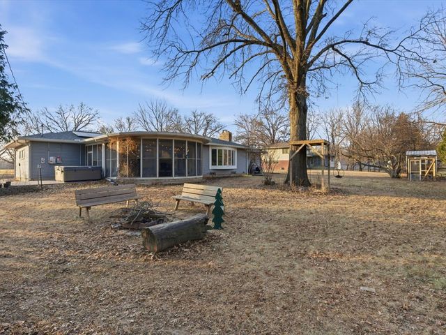 2610 31ST Street, Moline, IL 61265