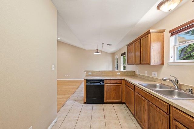 5208 SIOUX LN, Austin, TX 78734