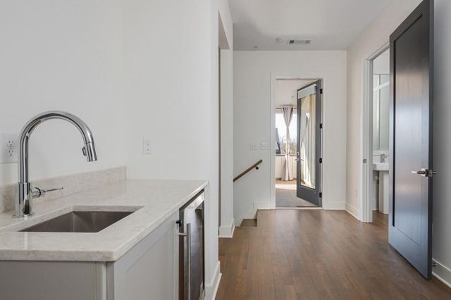 2347 Hosea L WIlliams Drive 11, Atlanta, GA 30317