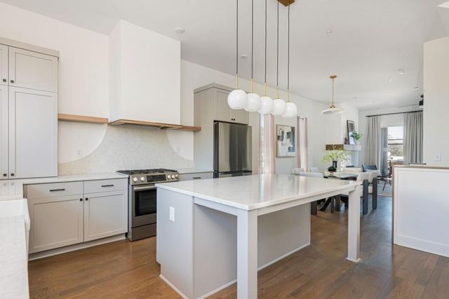 2347 Hosea L WIlliams Drive 11, Atlanta, GA 30317