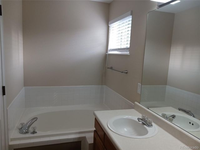 1198 THORNBURY Place, Highlands Ranch, CO 80129