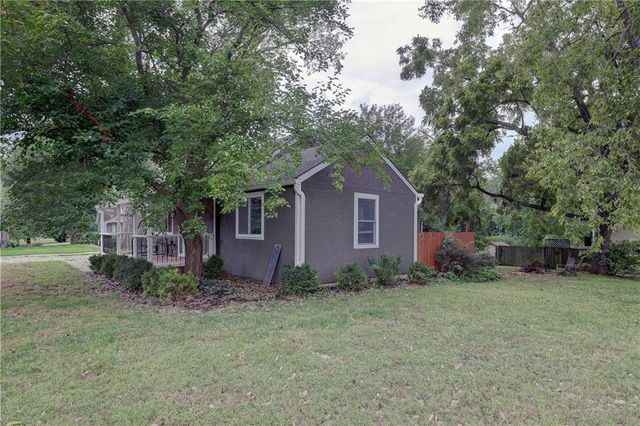 4980 Quivira Road, Shawnee, KS 66216