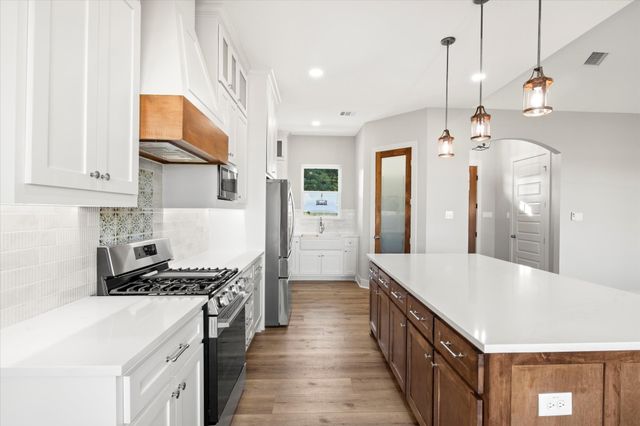 210 Wester Road, Ferris, TX 75125