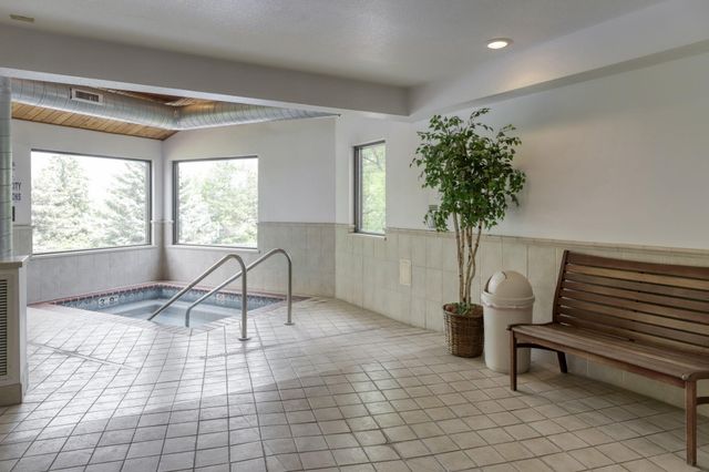 4350 Trenton Lane N 104, Plymouth, MN 55442