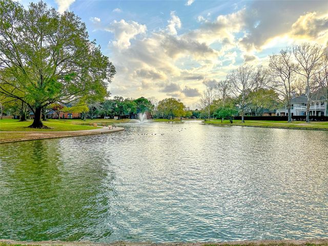 20823 Medallion Pointe Drive, Katy, TX 77450