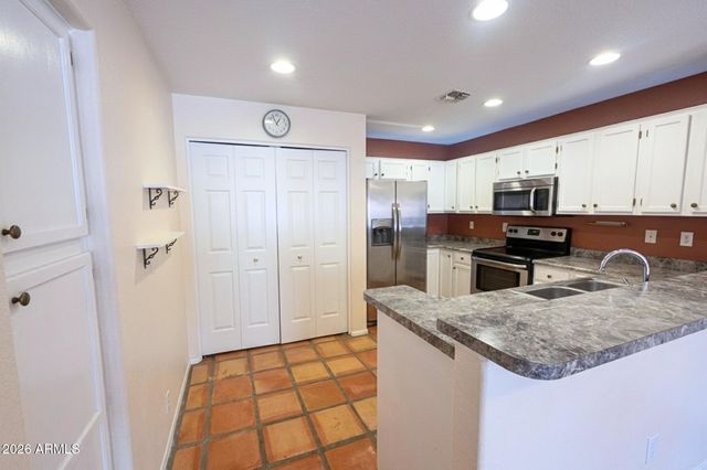 13832 N CAMBRIA Drive A, Fountain Hills, AZ 85268