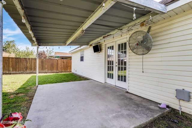 215 Royalton Parkway, Lafayette, LA 70507