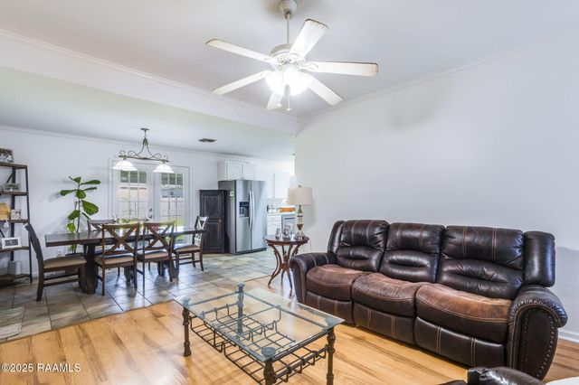 215 Royalton Parkway, Lafayette, LA 70507