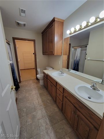 1757 Blackberry Lane, Orrville, OH 44667