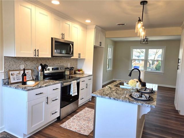 5901 Chuckatuck LN, Suffolk, VA 23432