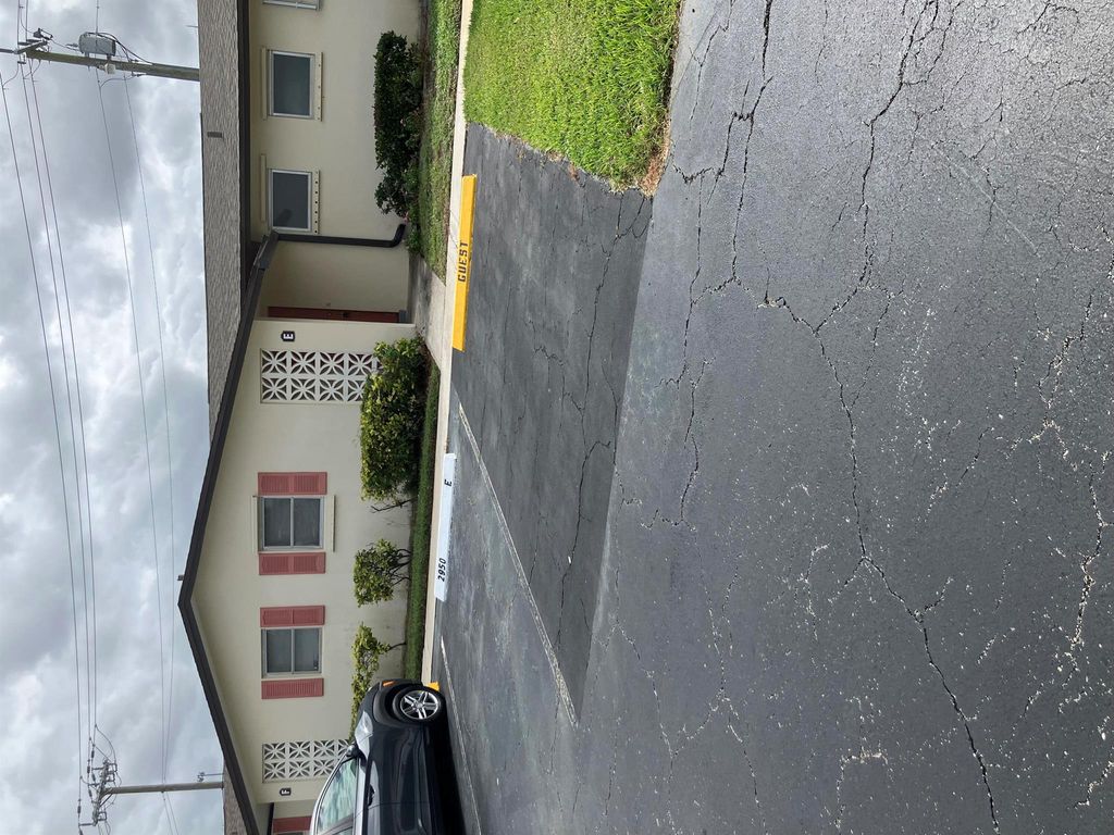 2950 Ashley Drive E E, West Palm Beach, FL 33415