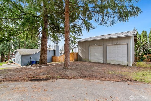 23217 NE 10th Place, Sammamish, WA 98074