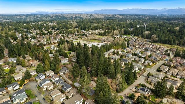 23217 NE 10th Place, Sammamish, WA 98074