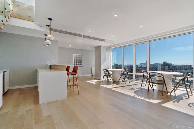 133 Beach 116th Street 4G, Rockaway Park, NY 11694