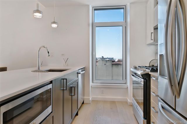 133 Beach 116th Street 4G, Rockaway Park, NY 11694