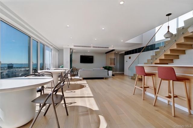 133 Beach 116th Street 4G, Rockaway Park, NY 11694