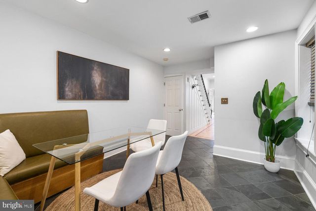 2214 BRANDYWINE ST, Philadelphia, PA 19130