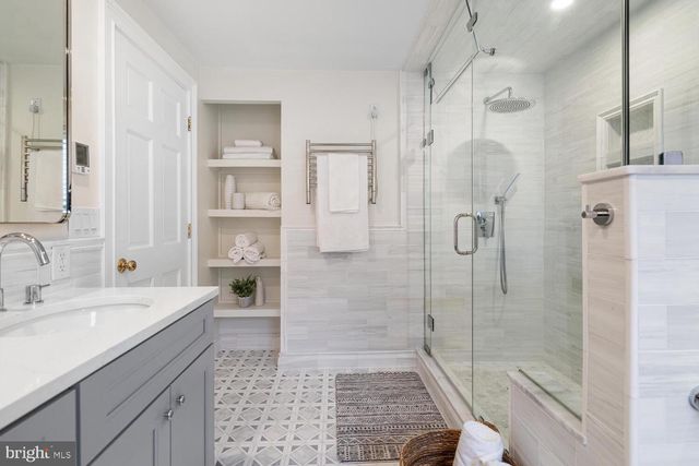 2214 BRANDYWINE ST, Philadelphia, PA 19130