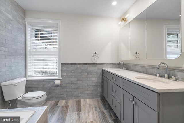 2214 BRANDYWINE ST, Philadelphia, PA 19130