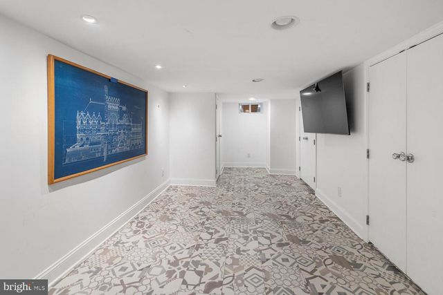 2214 BRANDYWINE ST, Philadelphia, PA 19130