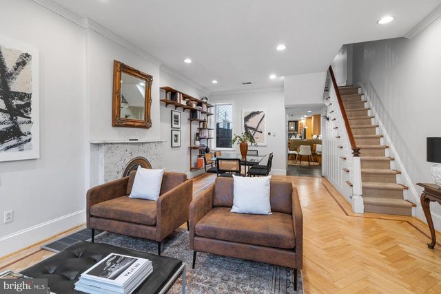 2214 BRANDYWINE ST, Philadelphia, PA 19130