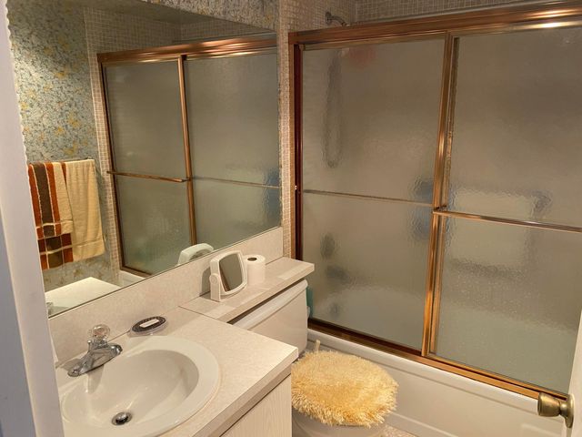 2054 Ainslie D, Boca Raton, FL 33434