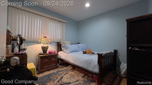 26726 Kelsey Drive, Warren, MI 48091