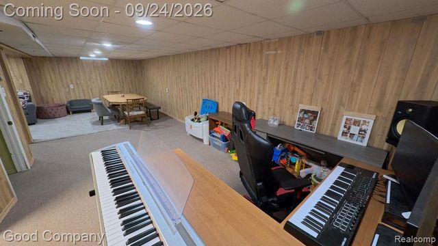 26726 Kelsey Drive, Warren, MI 48091