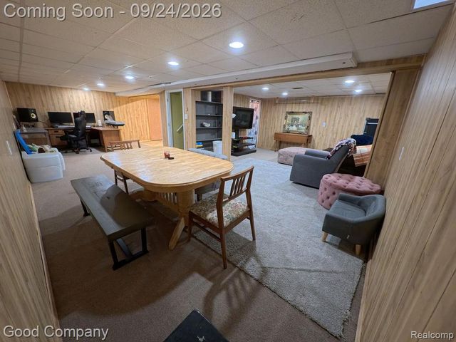 26726 Kelsey Drive, Warren, MI 48091