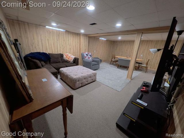 26726 Kelsey Drive, Warren, MI 48091