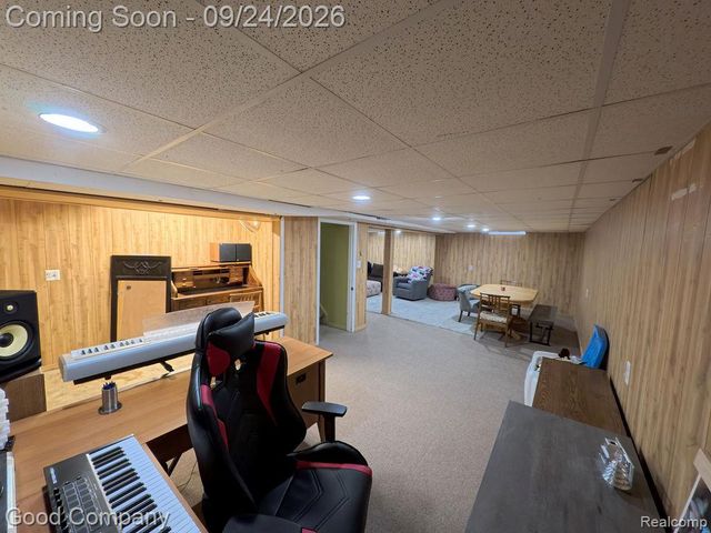 26726 Kelsey Drive, Warren, MI 48091