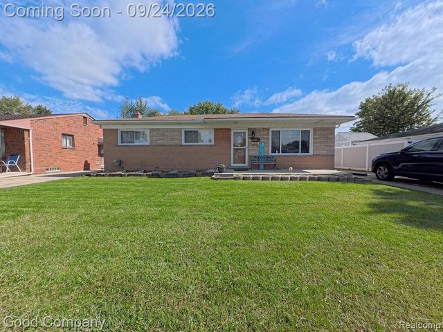 26726 Kelsey Drive, Warren, MI 48091