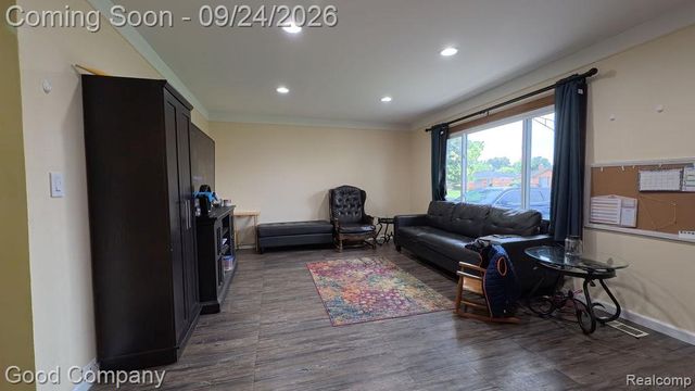 26726 Kelsey Drive, Warren, MI 48091