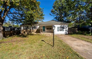 825 W Granite Street, Siloam Springs, AR 72761